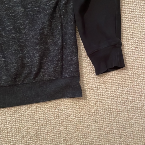 Billabong junior size Large hoodie in dark grey and black - Picture 8 of 8